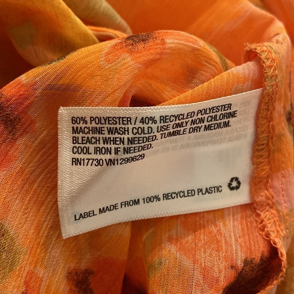 Women's Ruffle Duster Jacket - Wild
Fable Orange Floral - Picture 10 of 10